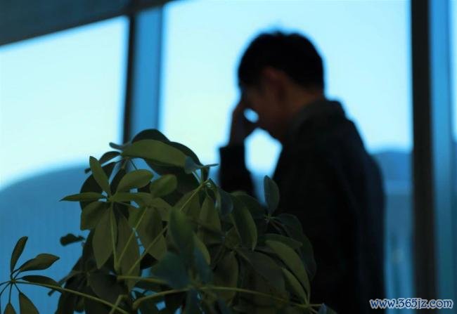脑子总卡壳可能是“断崖式病弱” 日常要留心这些